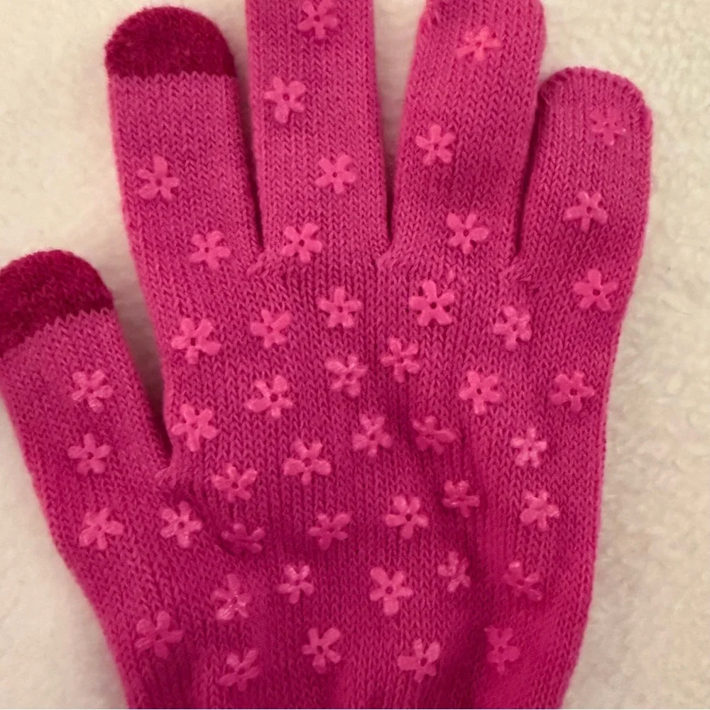 N/A pink gloves